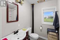 61 MAIN STREET W | Chatham-Kent Ontario | Slide Image Thirty-three