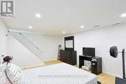 208 ADMIRAL DRIVE | London Ontario | Slide Image Thirty