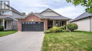 5 SANDPIPER PLACE | St. Thomas Ontario | Slide Image Two