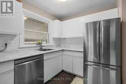 1811 WHITEHALL DRIVE | London Ontario | Slide Image Twelve