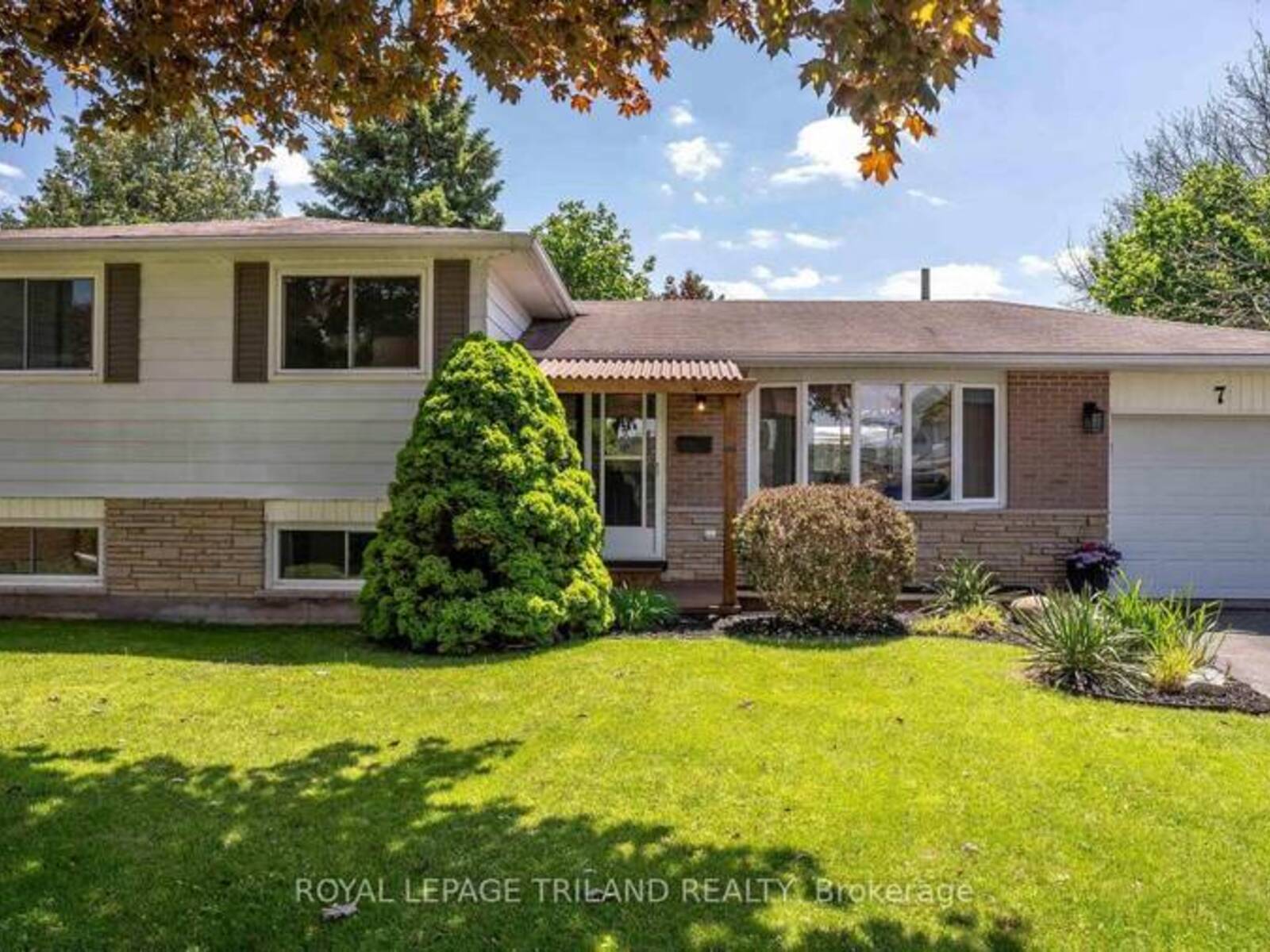 7 STIRLING CRESCENT, St. Thomas, Ontario N5P 3R4