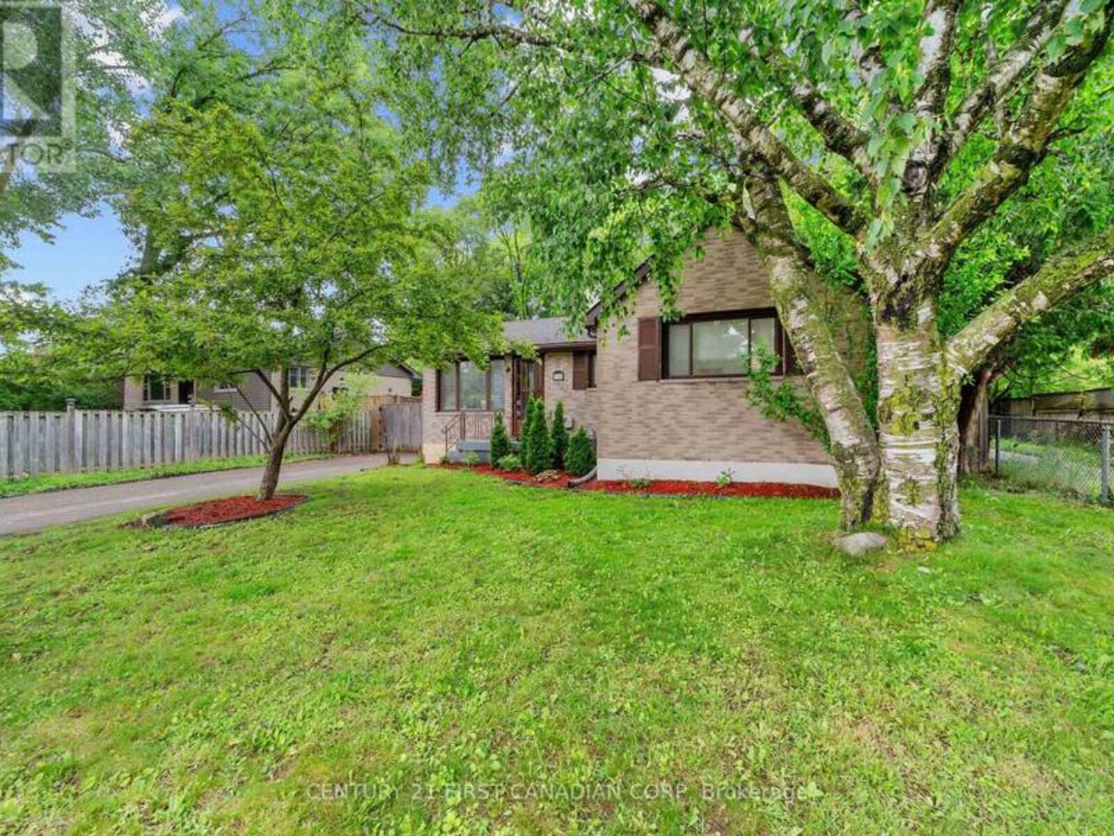54 MANITOULIN DRIVE, London, Ontario N5W 1M4
