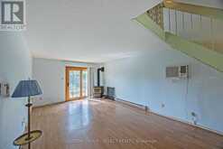 31 YEW TREE GARDENS | London Ontario | Slide Image Eight