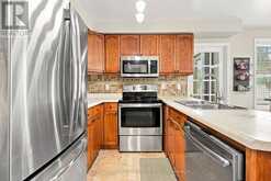 704 HOMEVIEW ROAD | London Ontario | Slide Image Fifteen