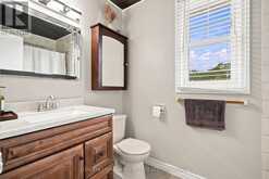 704 HOMEVIEW ROAD | London Ontario | Slide Image Thirty
