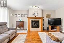 115 GERALD CRESCENT | London Ontario | Slide Image Fifteen