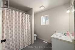 27 LEESBORO TRAIL | Thorndale Ontario | Slide Image Fifteen