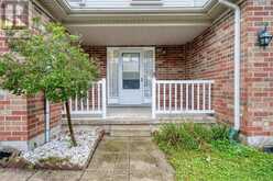 776 SILVERSMITH STREET | London Ontario | Slide Image Two