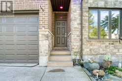 34 - 777 APRICOT DRIVE | London Ontario | Slide Image Three