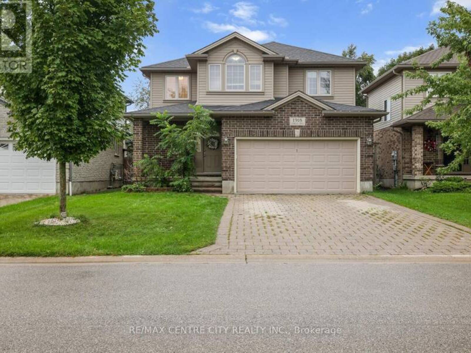 1918 JUBILEE CRESCENT, London, Ontario N6G 0H6