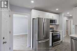 17 CARFRAE CRESCENT | London Ontario | Slide Image Eight