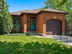 70 MAXINE COURT Komoka Ontario, N0L 1R0