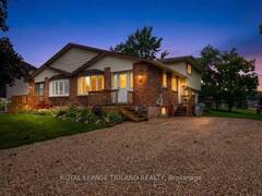 6 BAYLEY STREET Lambton Shores Ontario, N0N 1J0