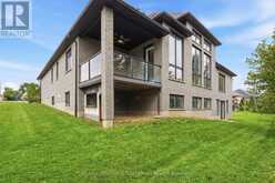 106 WOODHOLME CLOSE | London Ontario | Slide Image Twelve