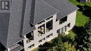 106 WOODHOLME CLOSE | London Ontario | Slide Image Nine