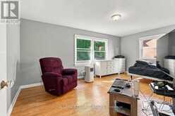 15 MEDWAY CRESCENT | London Ontario | Slide Image Fifteen