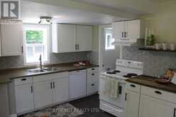 30 MILL LANE | Strathroy-Caradoc Ontario | Slide Image Four