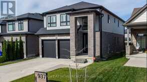937 LENNON WAY | London Ontario | Slide Image Three