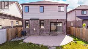937 LENNON WAY | London Ontario | Slide Image Five