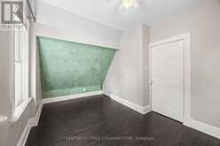 26 THORNTON AVENUE | London Ontario | Slide Image Thirty-one