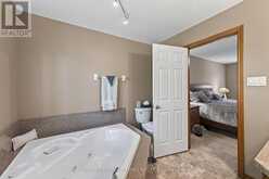1035 DEARNESS DRIVE | London Ontario | Slide Image Thirty