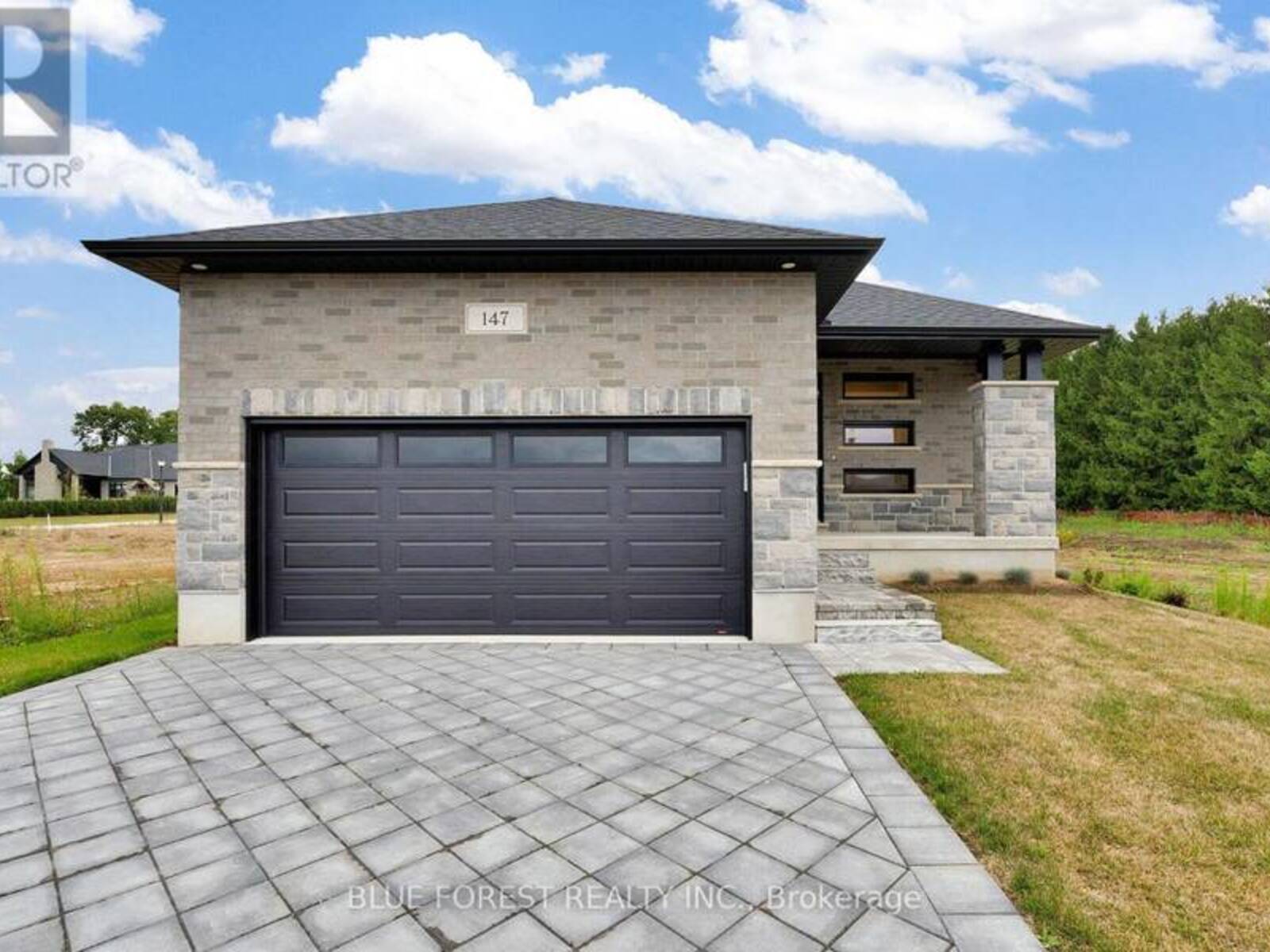 147 SHIRLEY STREET, Thorndale, Ontario N0M 2P0