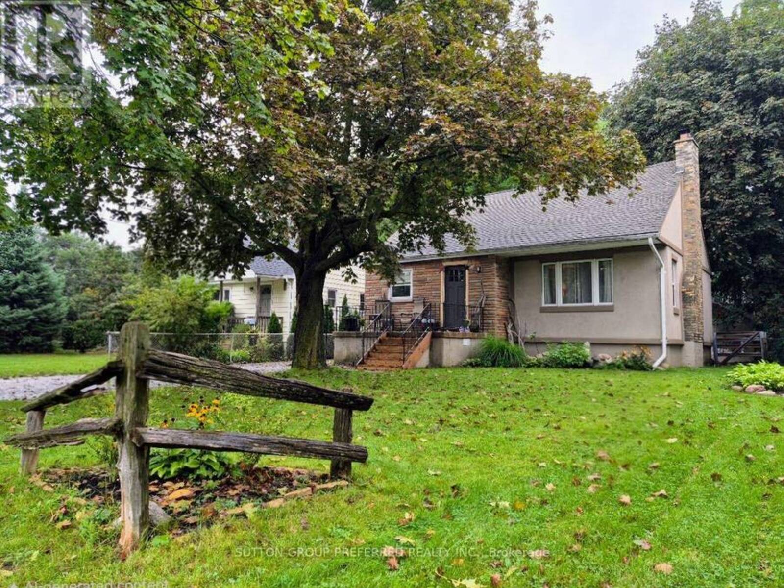 208 LINWOOD STREET, London, Ontario N5Y 1W6