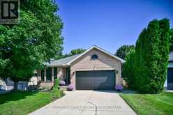 95 MIDDLESEX DRIVE | Strathroy-Caradoc Ontario | Slide Image Two