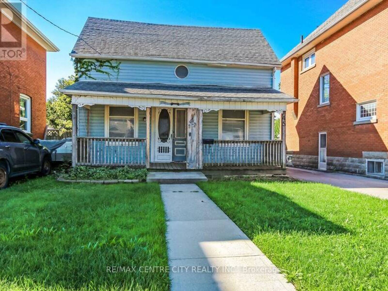 45 LOCUST STREET, St. Thomas, Ontario N5R 2C2