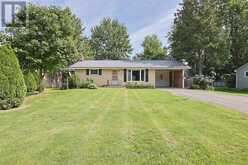 194 WEST PARK DRIVE | Parkhill Ontario | Slide Image One