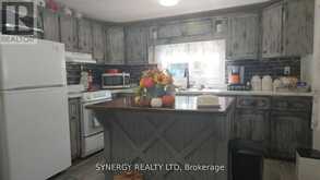 24749 PARK STREET | Strathroy-Caradoc Ontario | Slide Image Twelve