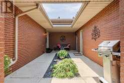 189 HUNTINGTON CRESCENT | Thames Centre Ontario | Slide Image Three