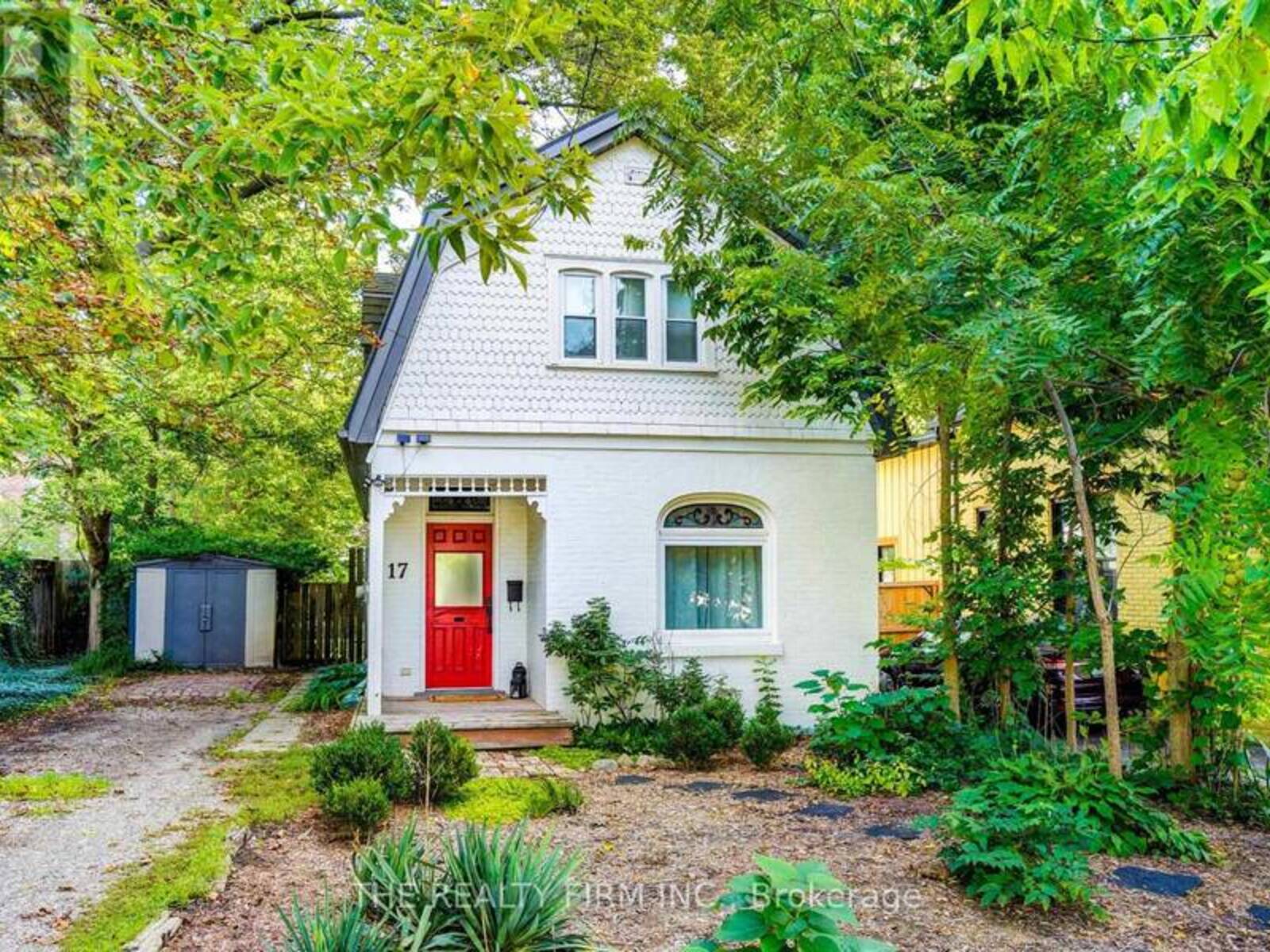 17 WOODWARD AVENUE, London, Ontario N6H 2G6