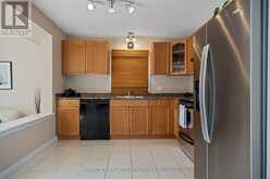 2504 MEADOWGATE BOULEVARD | London Ontario | Slide Image Twelve