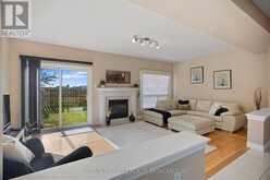 2504 MEADOWGATE BOULEVARD | London Ontario | Slide Image Sixteen