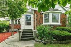 123 1/2 MYRTLE STREET | St. Thomas Ontario | Slide Image Three