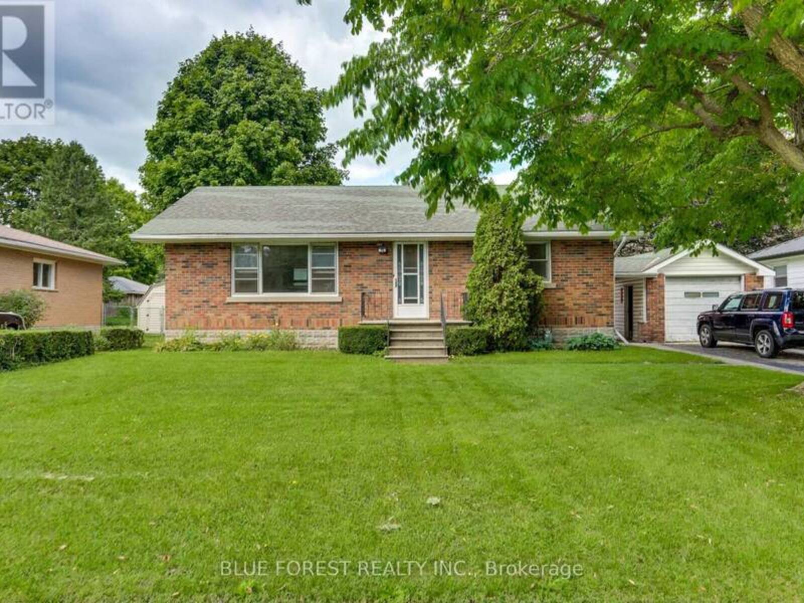 75 PINE STREET E, Aylmer, Ontario N5H 1N4