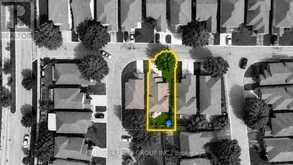 49 - 325 LIGHTHOUSE ROAD | London Ontario | Slide Image Three