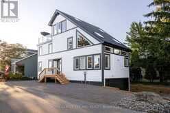 42 LAKESIDE CIRCLE | Grand Bend Ontario | Slide Image Nine