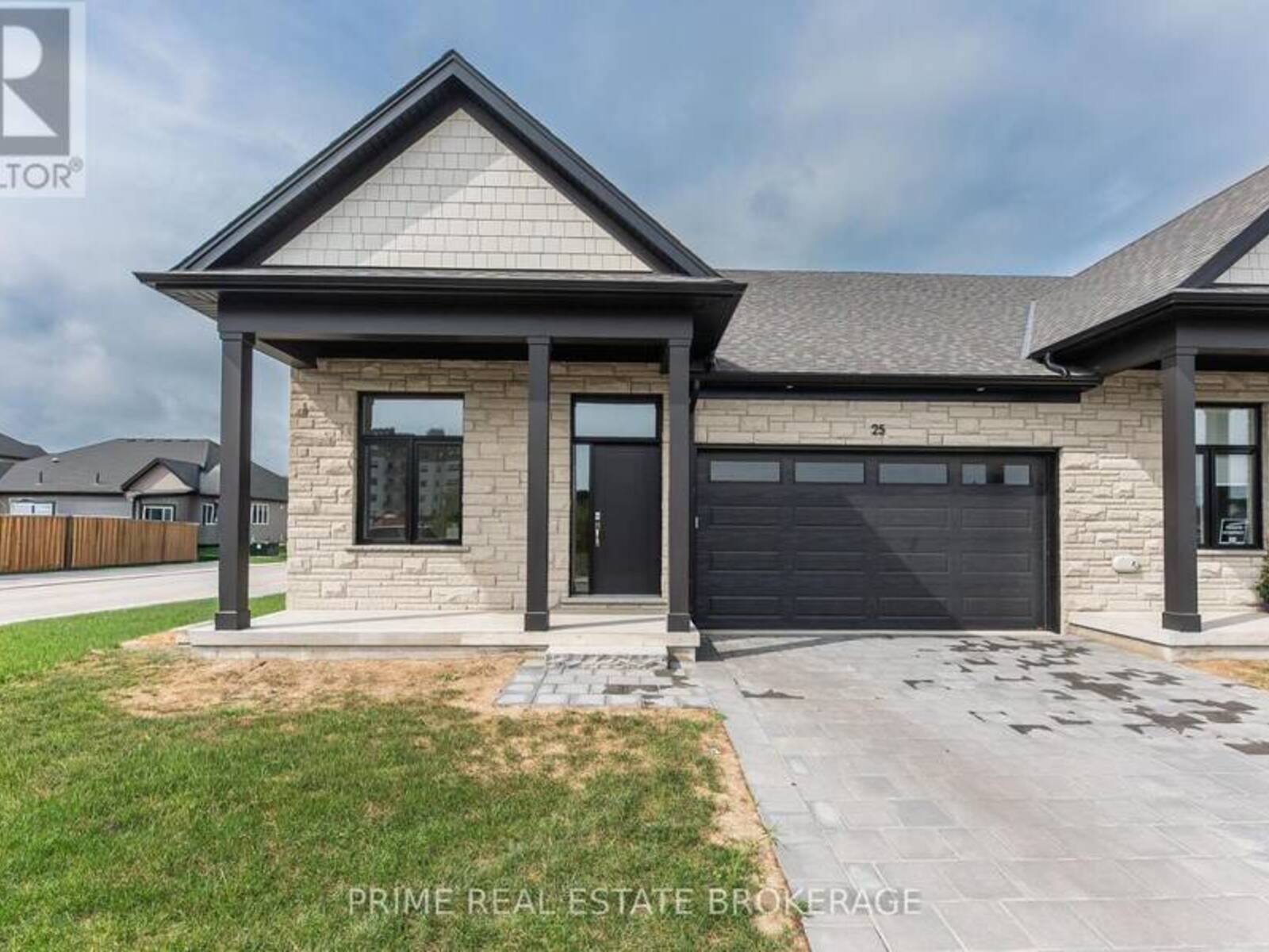 25 - 62 COMPASS TRAIL, Port Stanley, Ontario N5L 0B4