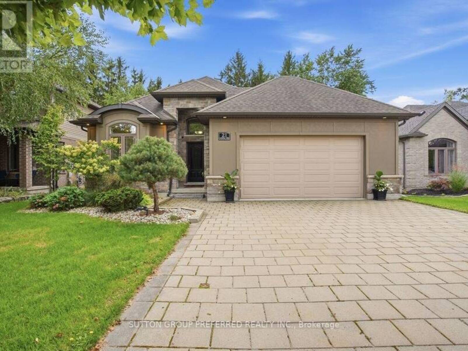 21 CAVERHILL CRESCENT, Komoka, Ontario N0L 1R0