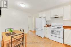 581 GALWAY DRIVE | Burlington Ontario | Slide Image Thirteen