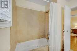 581 GALWAY DRIVE | Burlington Ontario | Slide Image Twenty-five