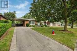 581 GALWAY DRIVE | Burlington Ontario | Slide Image Two