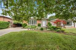 581 GALWAY DRIVE | Burlington Ontario | Slide Image Three