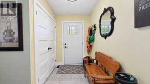 196 SOUTHFIELD DRIVE | Strathroy-Caradoc Ontario | Slide Image Five