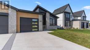 B - 137 HARVEST LANE | Dutton-Dunwich Ontario | Slide Image Two
