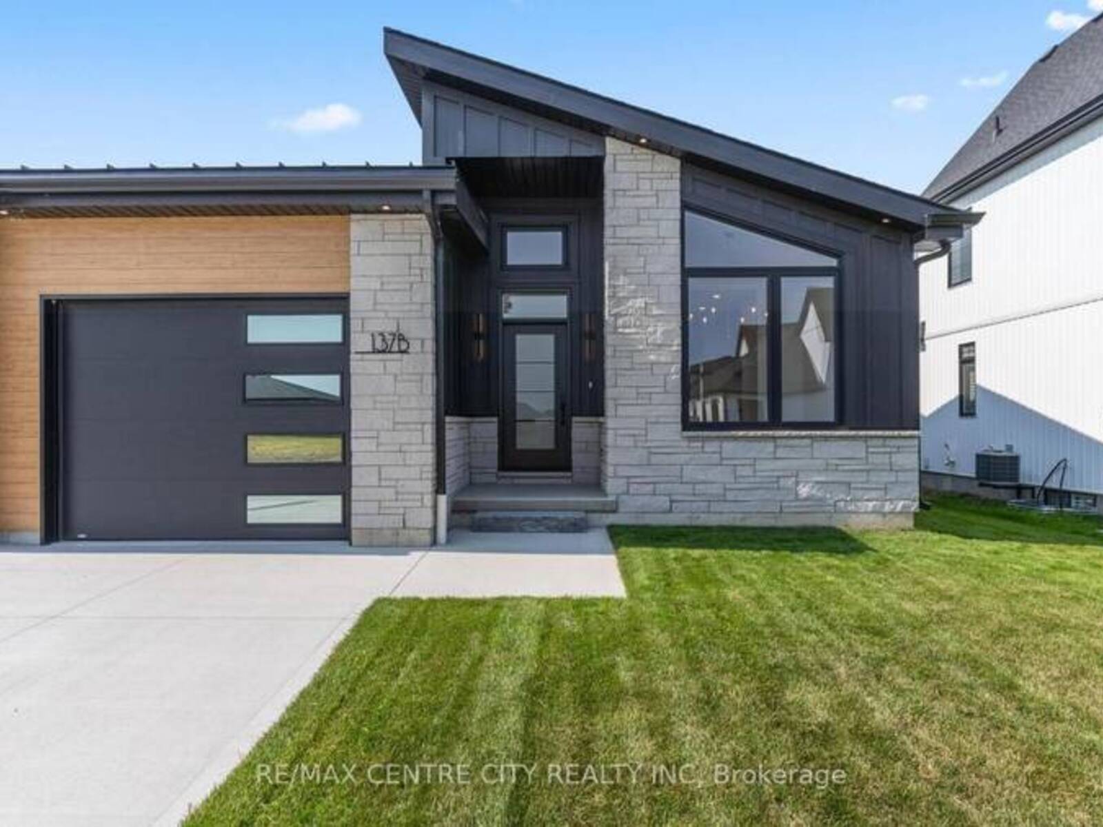 B - 137 HARVEST LANE, Dutton-Dunwich, Ontario N0L 1J0