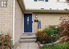 1279 JALNA BOULEVARD | London Ontario | Slide Image Four