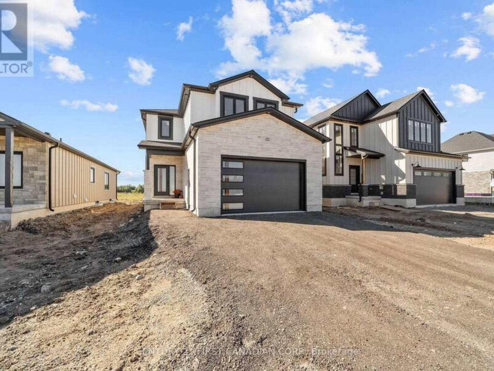 122 ADDISON AVENUE, Lucan Biddulph, Ontario N0M 2J0